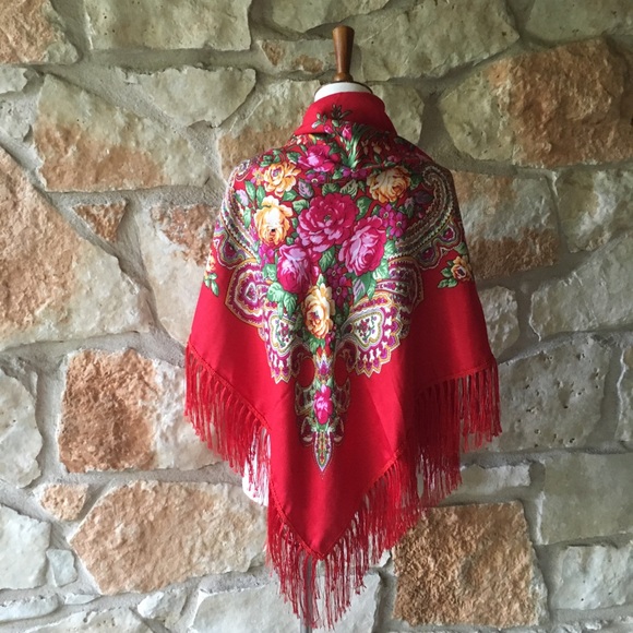 New! Red Fringe Floral Russian Scarf - Picture 5 of 6
